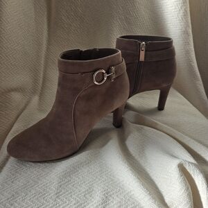 Elegant Brown Ankle Boots